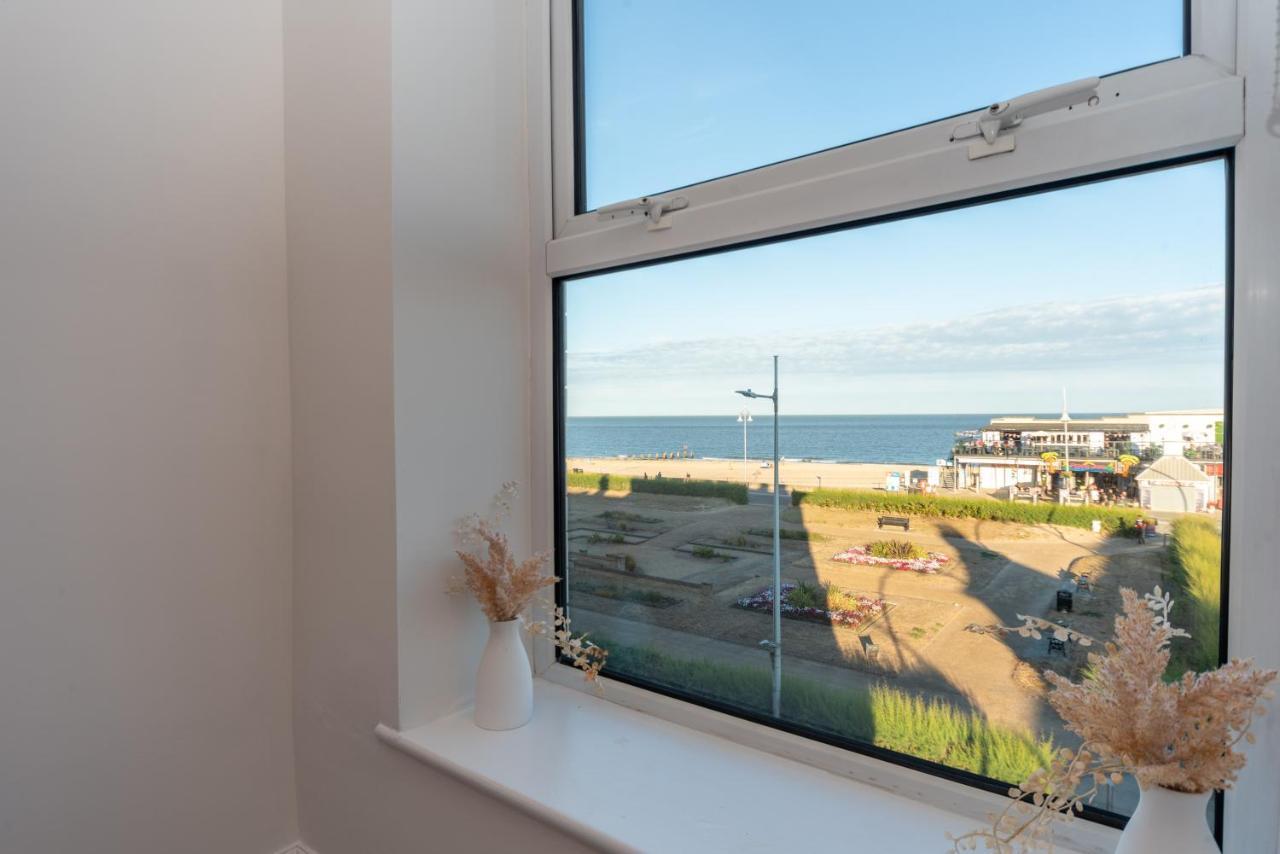 Sea Views Modern Two Bedroom Apartment Lowestoft Luaran gambar